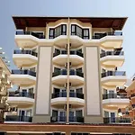 Hotel Kleopatra Ada 3*