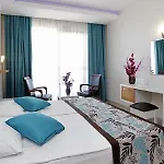 ホテル Kleopatra Ada 3*