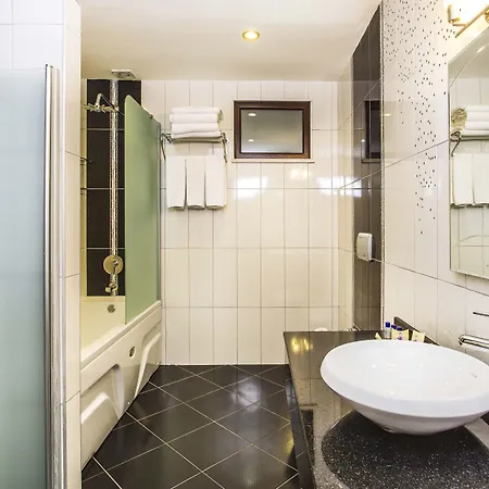 Kleopatra Ada فندق