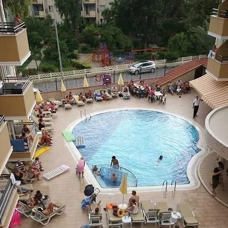 Kleopatra Ada فندق 3*