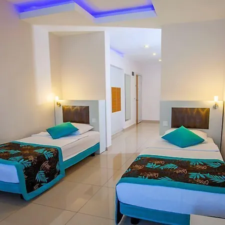 Hotel Kleopatra Ada 4*