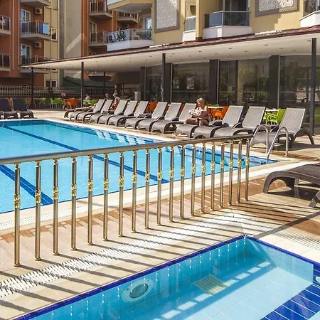 Hotel Kleopatra Ada 4*