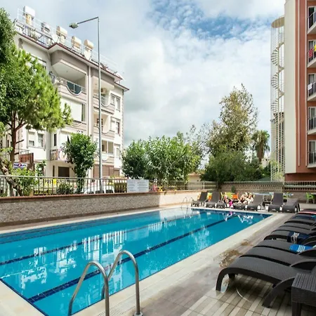 Hotel Kleopatra Ada 4*